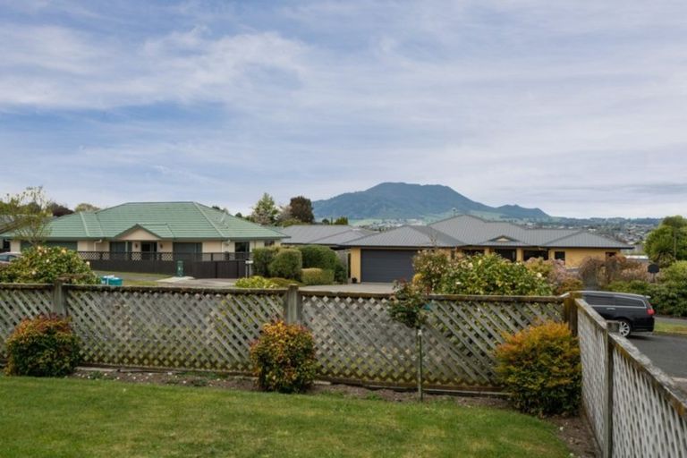 Photo of property in 23 The Grove, Nukuhau, Taupo, 3330