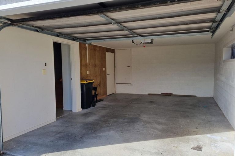 Photo of property in 63 Sheridan Terrace, Johnsonville, Wellington, 6037