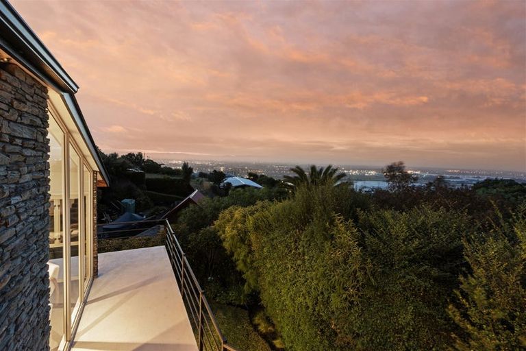 Photo of property in 239 Cannon Hill Crescent, Mount Pleasant, Christchurch, 8081