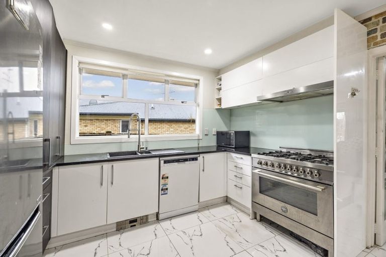 Photo of property in 417 Great South Road, Opaheke, Papakura, 2113