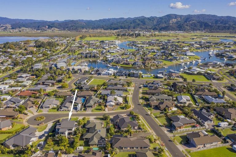 Photo of property in 5 Acacia Court, Whitianga, 3510
