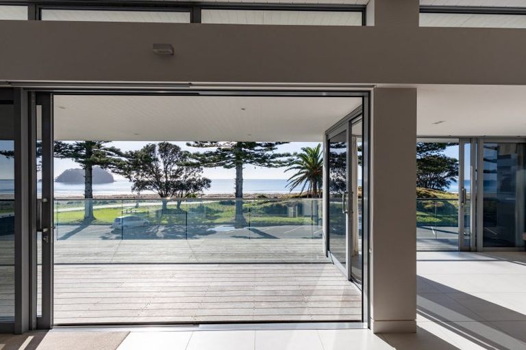 Photo of property in 81 Marine Parade, Mount Maunganui, 3116