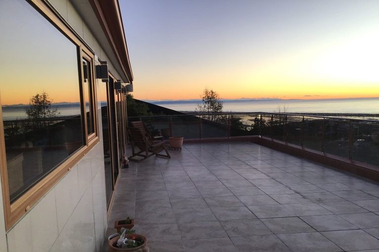 Photo of property in 7 Craigieburn Lane, Mount Pleasant, Christchurch, 8081