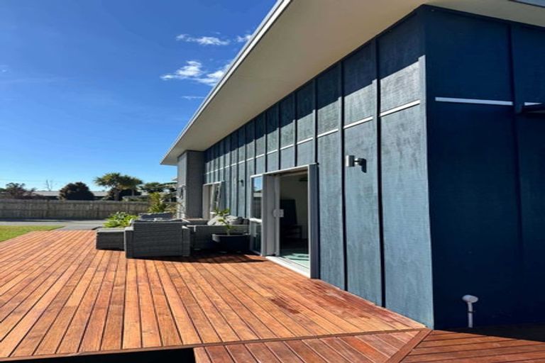 Photo of property in 15 Wharuka Glade, Mangawhai, 0505