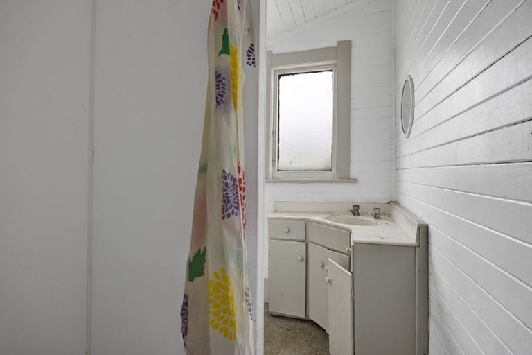 Photo of property in 15 Cornwall Street, Eltham, 4322