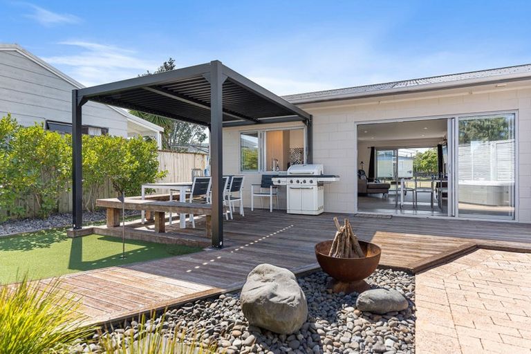 Photo of property in 203a The Square, Whangamata, 3620