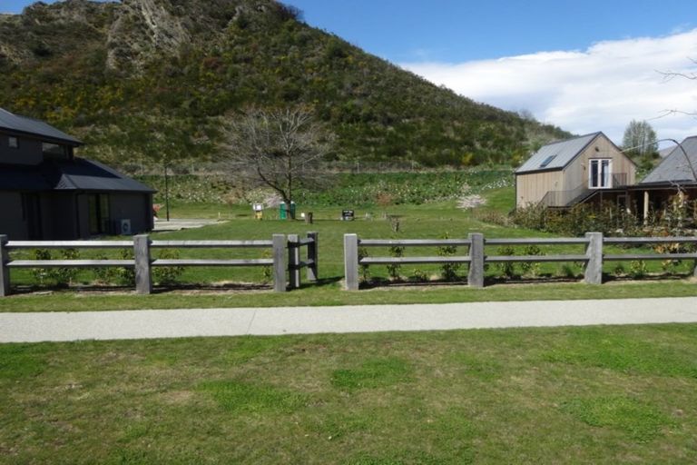 Photo of property in 7 Flynn Lane, Arrowtown, 9302