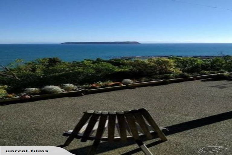 Photo of property in 3 Roys Road, Plimmerton, Porirua, 5026