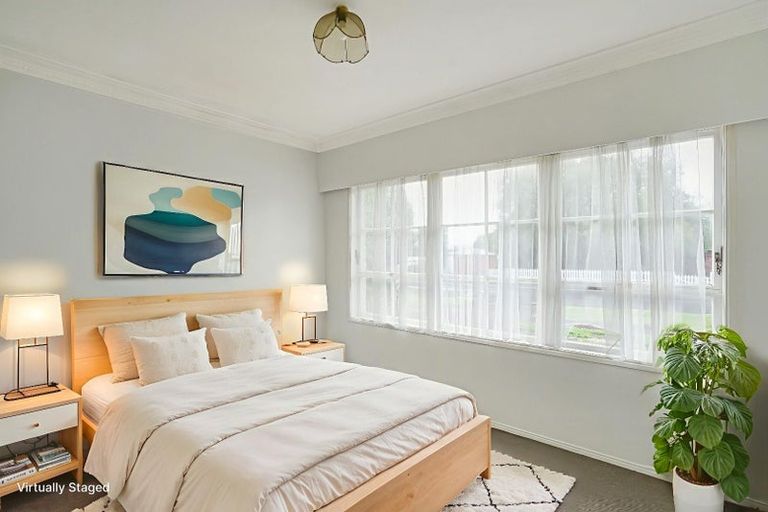 Photo of property in 1/2 Onslow Road, Papakura, 2110