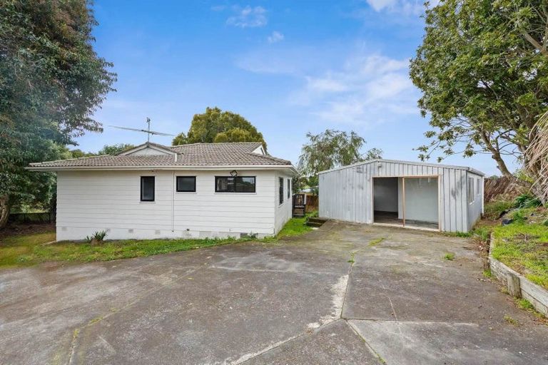 Photo of property in 9 Kopu Place, Clendon Park, Auckland, 2103