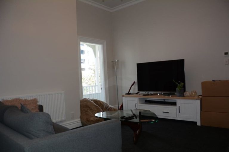 Photo of property in 15 Portland Crescent, Thorndon, Wellington, 6011