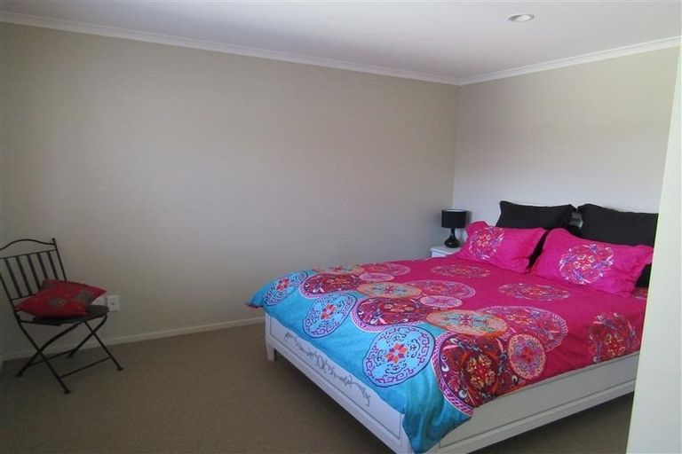 Photo of property in 4 Diamond Grove, Brown Owl, Upper Hutt, 5018
