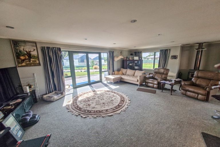 Photo of property in 5 Mcfeely Street, Tuatapere, 9620