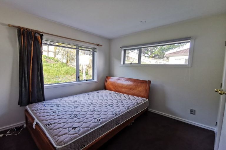 Photo of property in 19 Cricklade Terrace, Windsor Park, Auckland, 0632