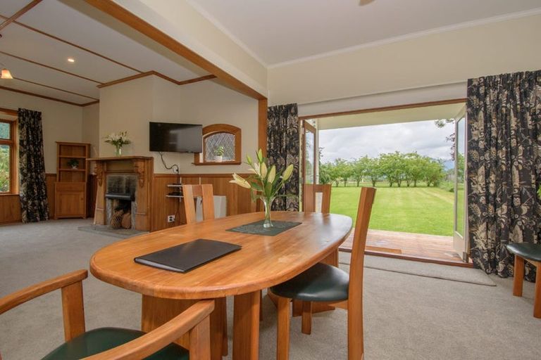Photo of property in 760 Malaghans Road, Speargrass Flat, Queenstown, 9371