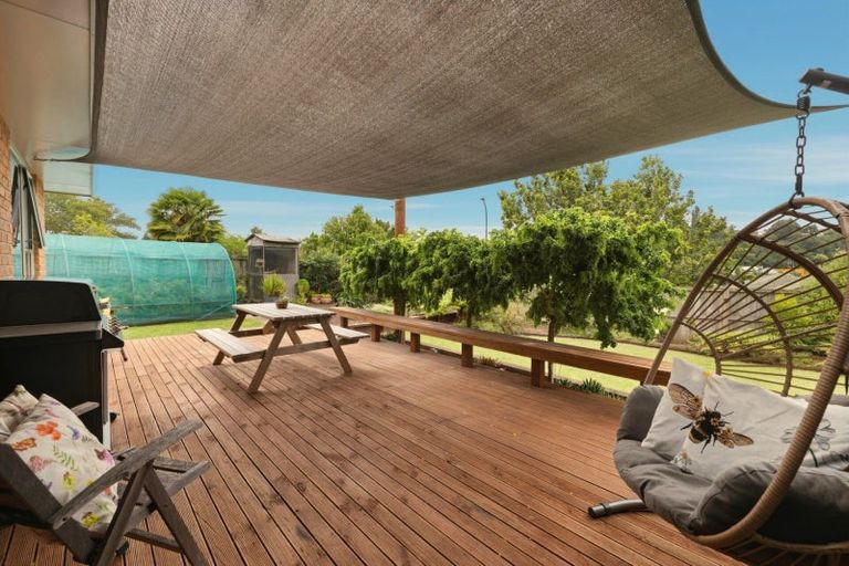 Photo of property in 2 Karamu Terrace, Pyes Pa, Tauranga, 3112