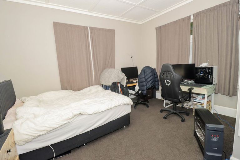 Photo of property in 92 Roy Street, Palmerston North, 4410