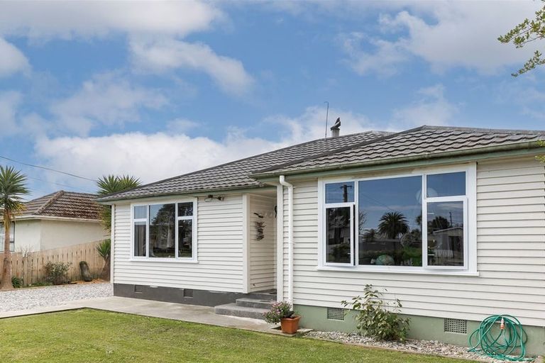 Photo of property in 5 Webb Street, Westport, 7825