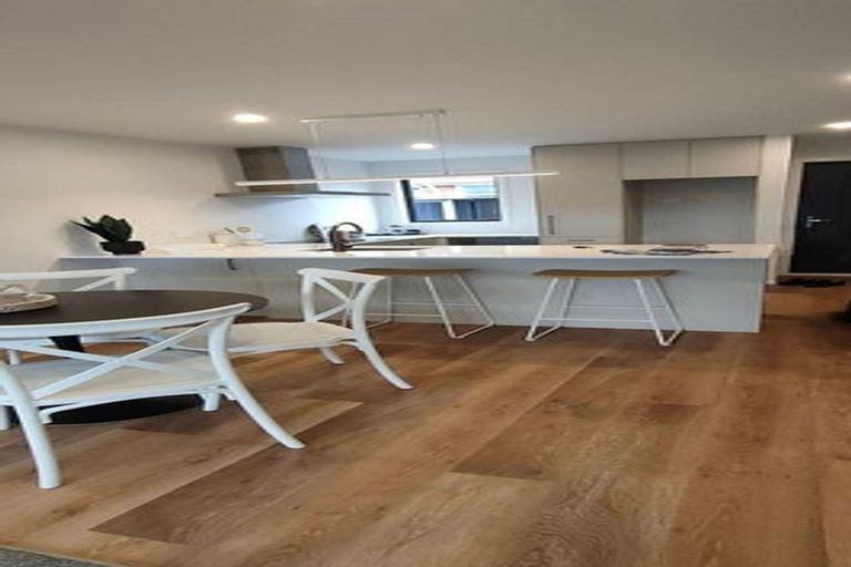 Photo of property in 22b Palmer Crescent, Silverstream, Upper Hutt, 5019