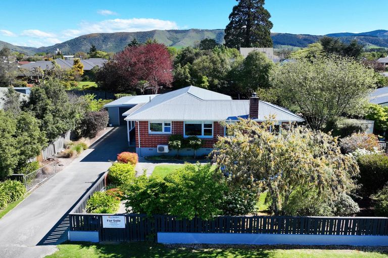 Photo of property in 15 Oxford Street, Waimate, 7924