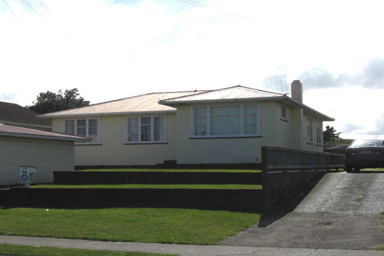 Photo of property in 58 Matai Street, Castlecliff, Whanganui, 4501