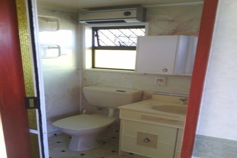 Photo of property in 138 Gladstone Road, Dalmore, Dunedin, 9010