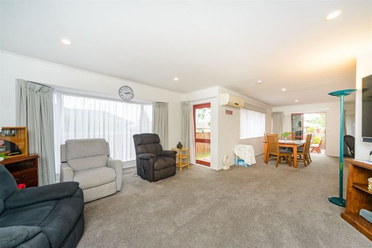 Photo of property in 21 Parnell Heights Drive, Kelvin Grove, Palmerston North, 4414
