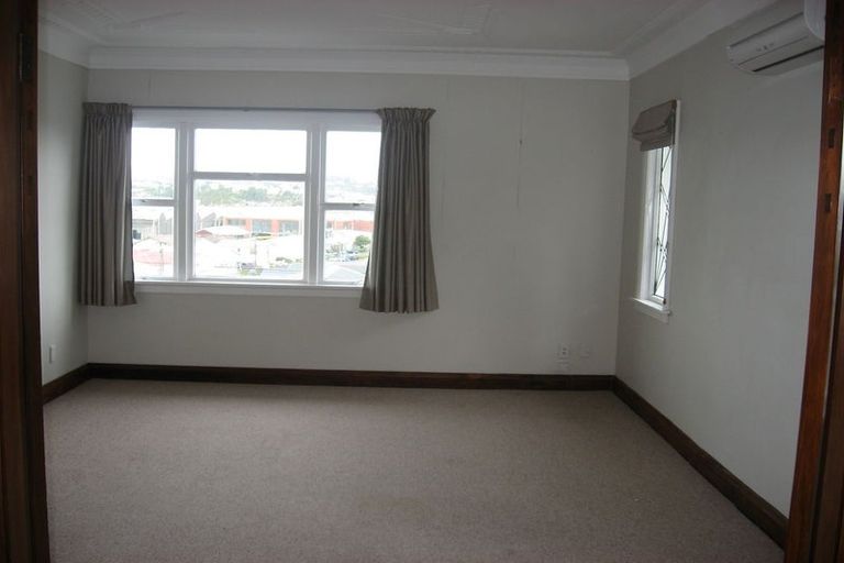 Photo of property in 34 Queens Drive, Kilbirnie, Wellington, 6022