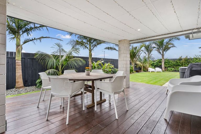 Photo of property in 24 Ferry Road, Waipu, 0510