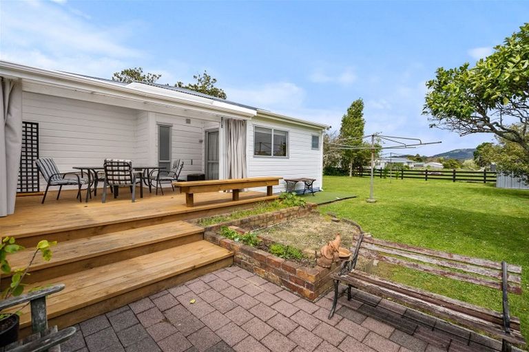 Photo of property in 48 George Street, Hikurangi, 0114