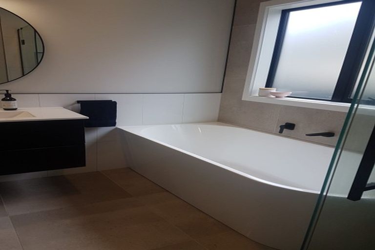 Photo of property in 4 Strata View, Western Heights, Hamilton, 3200