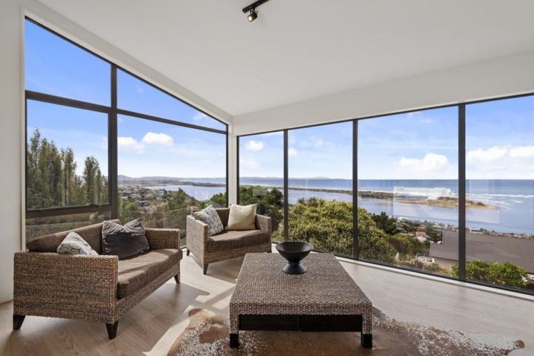Photo of property in 109c Moncks Spur Road, Redcliffs, Christchurch, 8081