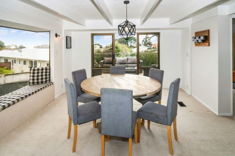 Photo of property in 15f Glen Almond Street, New Plymouth, 4310