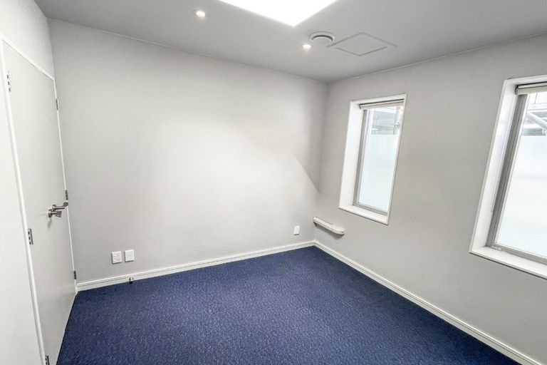 Photo of property in 5/35 Home Street, Mount Victoria, Wellington, 6011