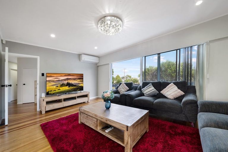 Photo of property in 53 Chorley Avenue, Massey, Auckland, 0614