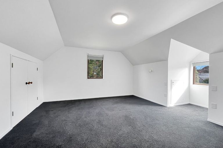 Photo of property in 142 Victoria Avenue, Hokowhitu, Palmerston North, 4410