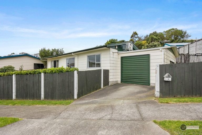 Photo of property in 3 Mossburn Grove, Kelson, Lower Hutt, 5010