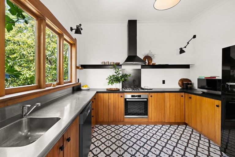 Photo of property in 29 Breadalbane Road, Havelock North, 4130