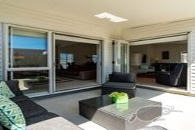 Photo of property in 14 Seabreeze Road, Mangawhai Heads, Mangawhai, 0505