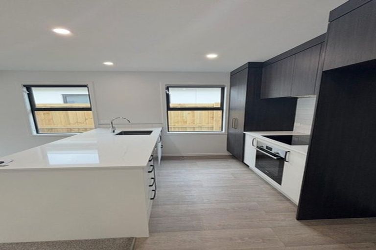 Photo of property in 2/6 Garrick Place, Beerescourt, Hamilton, 3200