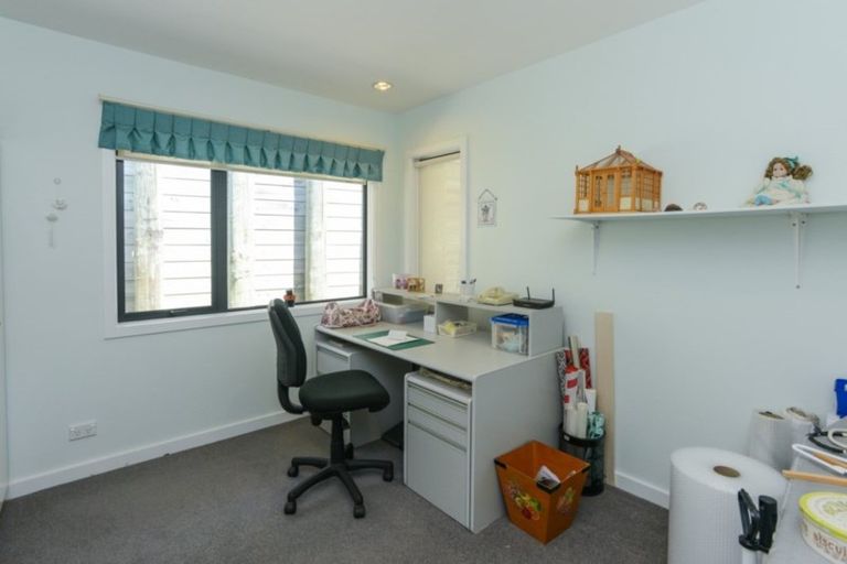 Photo of property in 75 Hetley Crescent, Taradale, Napier, 4112