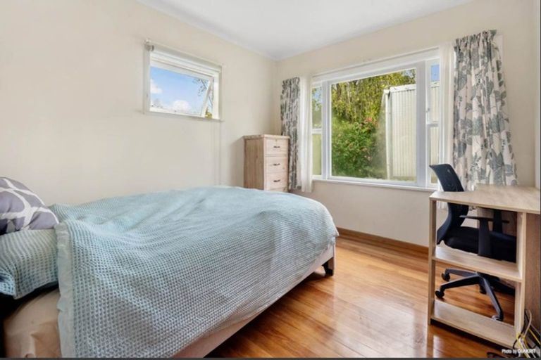 Photo of property in 27 Bruce Road, Glenfield, Auckland, 0629