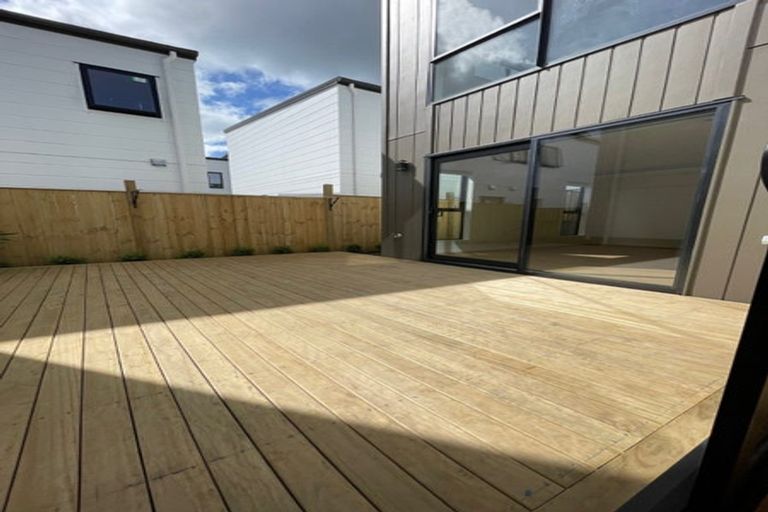 Photo of property in 14c Fortyfoot Lane, Sunnyhills, Auckland, 2010