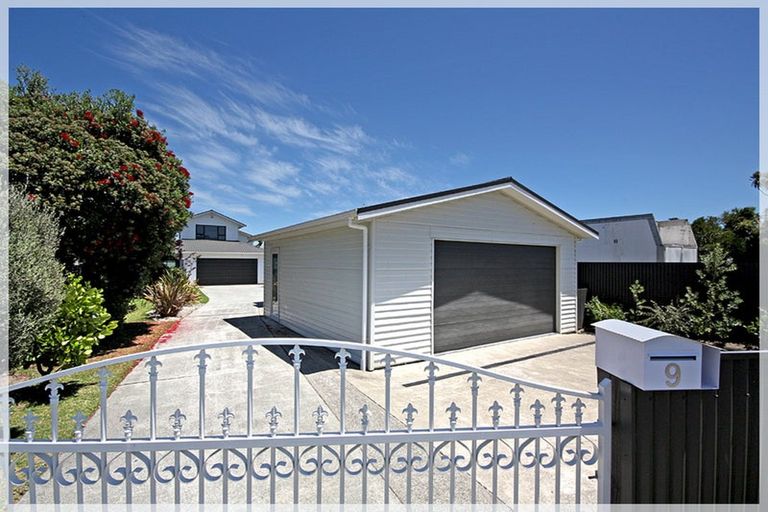 Photo of property in 9 Rosvall Place, Foxton Beach, Foxton, 4815