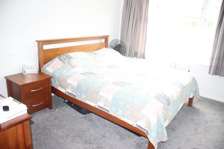 Photo of property in 62 Beauchamp Street, Tawa, Wellington, 5028