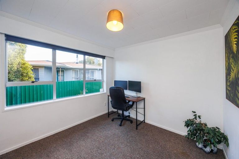 Photo of property in 16 Havelock Avenue, Westbrook, Palmerston North, 4412