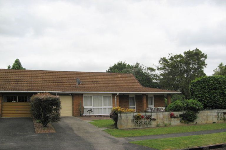 Photo of property in 2/1 Kindergarten Drive, Conifer Grove, Takanini, 2112