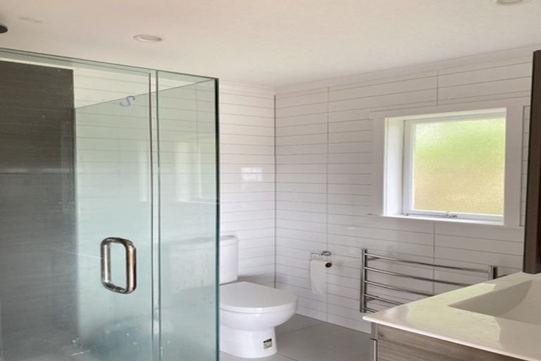 Photo of property in 111 Sunrise Avenue, Murrays Bay, Auckland, 0630