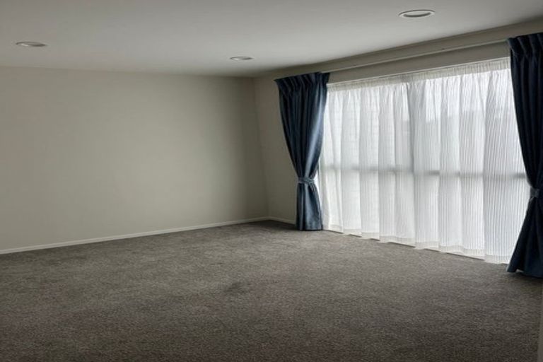 Photo of property in 2a Finnerty Avenue, Bucklands Beach, Auckland, 2014