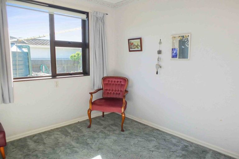 Photo of property in 22 Shortt Street, Foxton Beach, Foxton, 4815